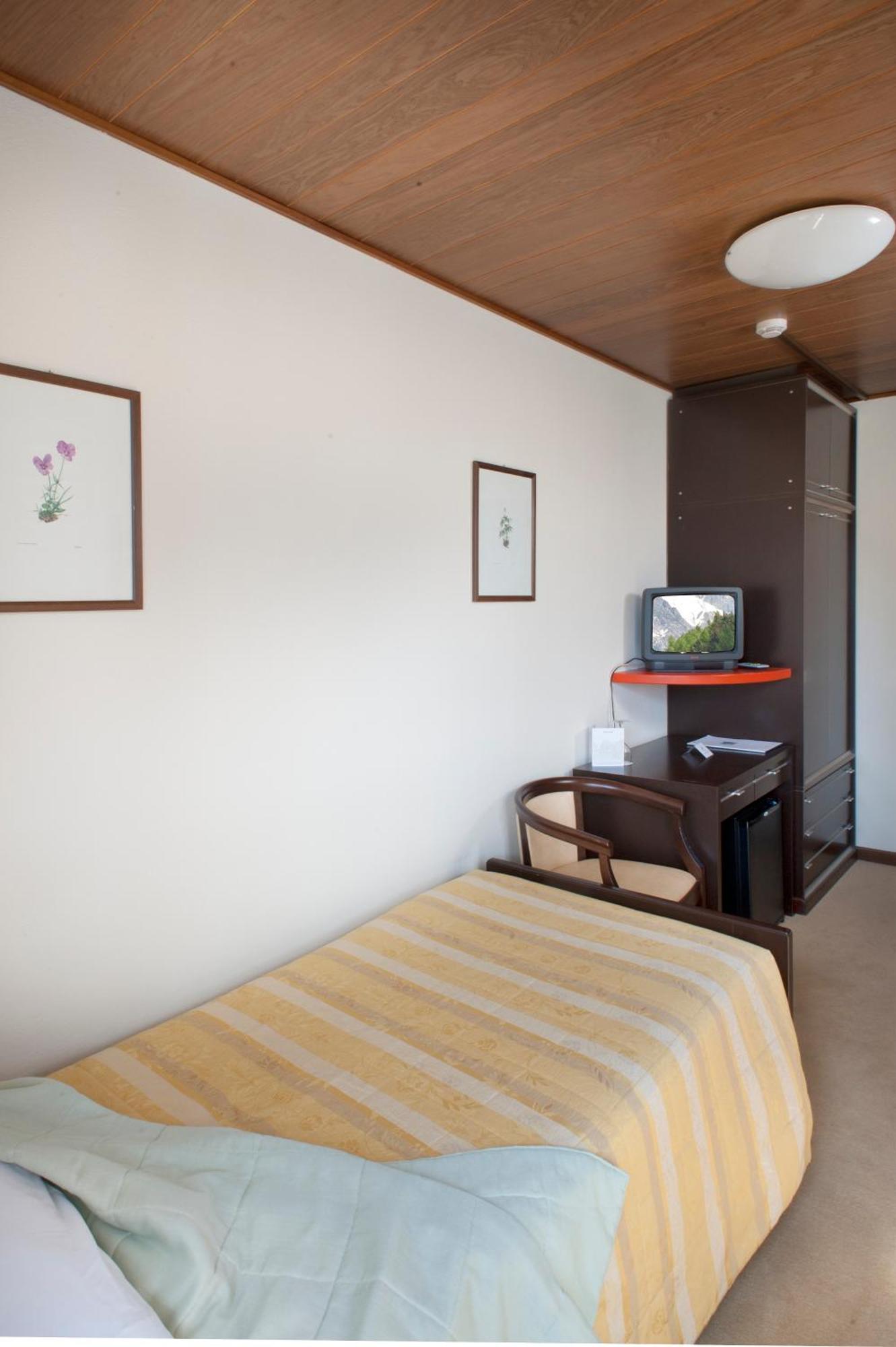 Hotel Mirella ปอนเตดีเลโญ ห้อง รูปภาพ