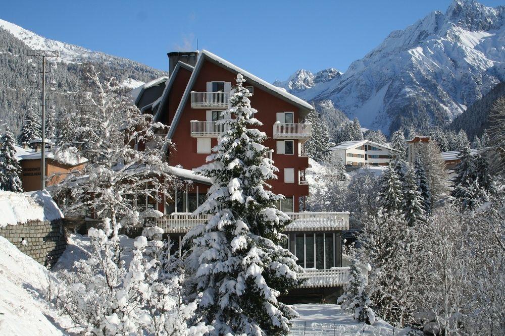 Hotel Mirella ปอนเตดีเลโญ ภายนอก รูปภาพ